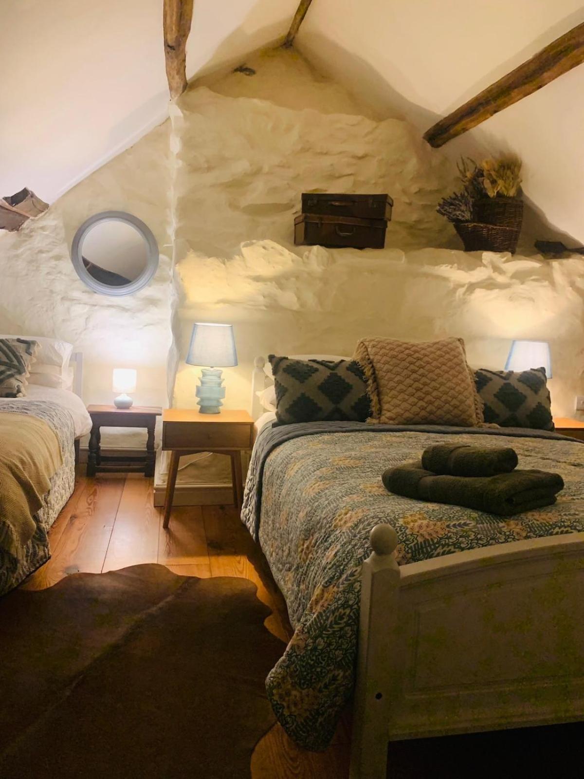 Tyn Y Simdde - Secluded Mountain Stay - Stunning Views Of Eryri Dolgellau Buitenkant foto